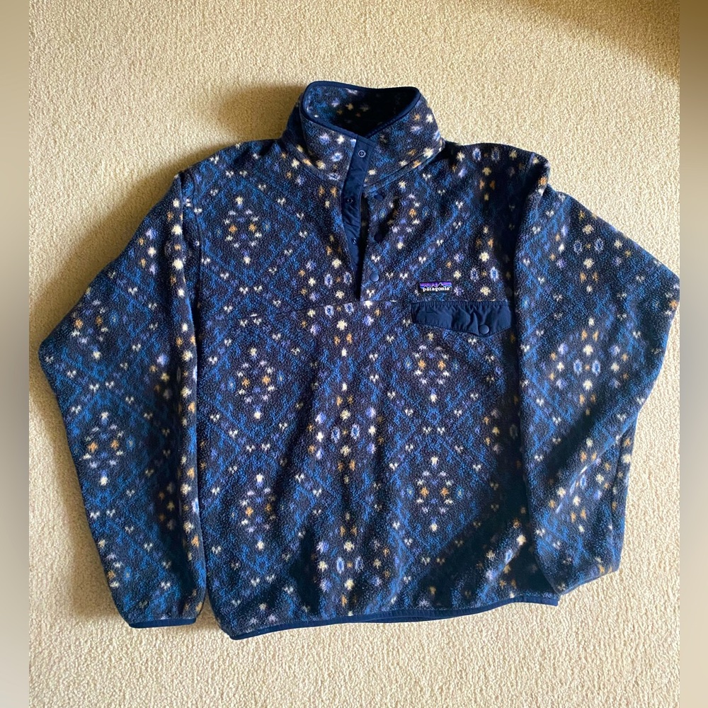 Patagonia Synchilla Men’s snap-front fleece. Size M
